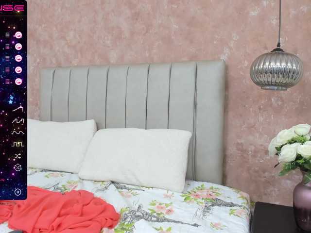 Live sex webcam photo for Sarayu- #275375265