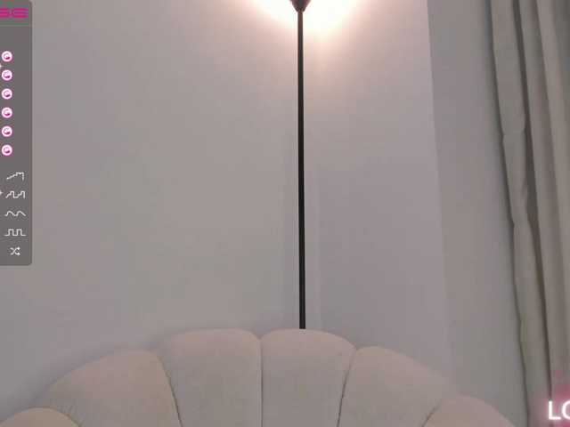 Live sex webcam photo for Sarayu- #276275103