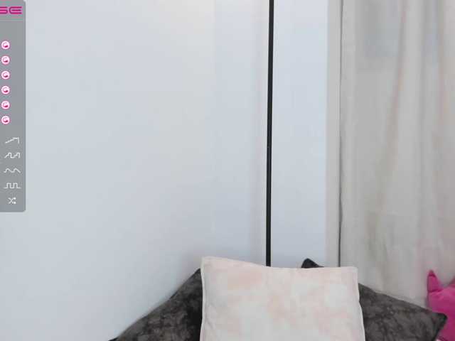 Live sex webcam photo for Sarayu- #276480479