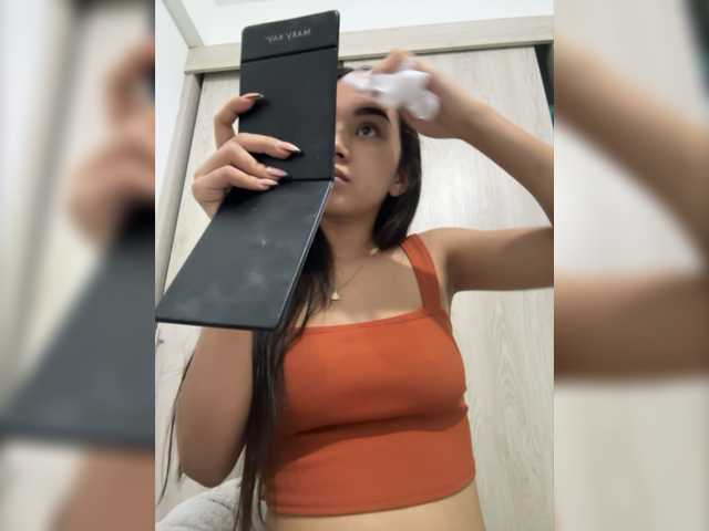 Live sex webcam photo for Sarayu- #277911449