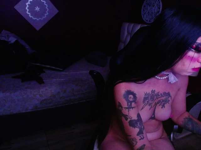 Live sex webcam photo for sarayy-collinss #278252894