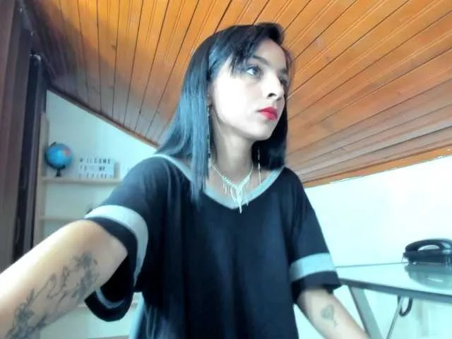 Live sex webcam photo for sariraval #290180997