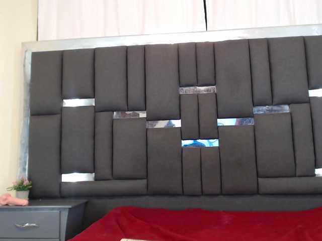 Live sex webcam photo for saritasanti #276471016