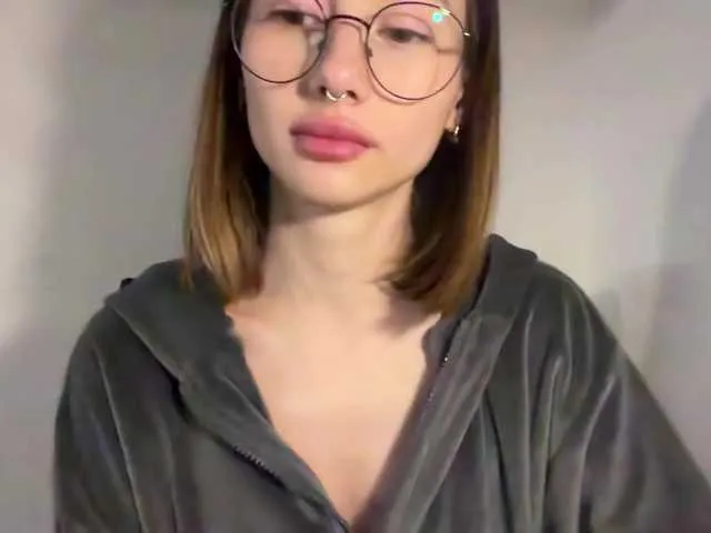 Live sex webcam photo for sascams #277102803