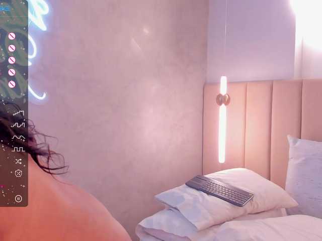 Live sex webcam photo for sasharobeertt #276711992