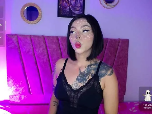 Live sex webcam photo for scarlet-jones #292152342