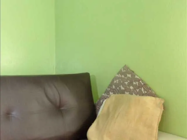 Live sex webcam photo for scarlet89 #276312933