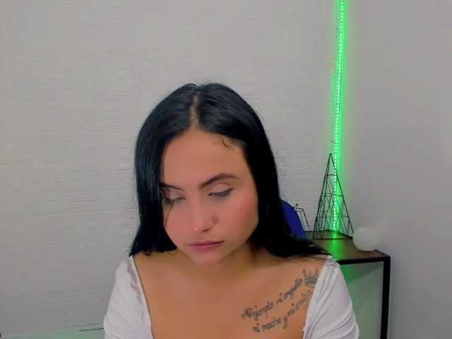 Live sex webcam photo for scarleth1 #273924009