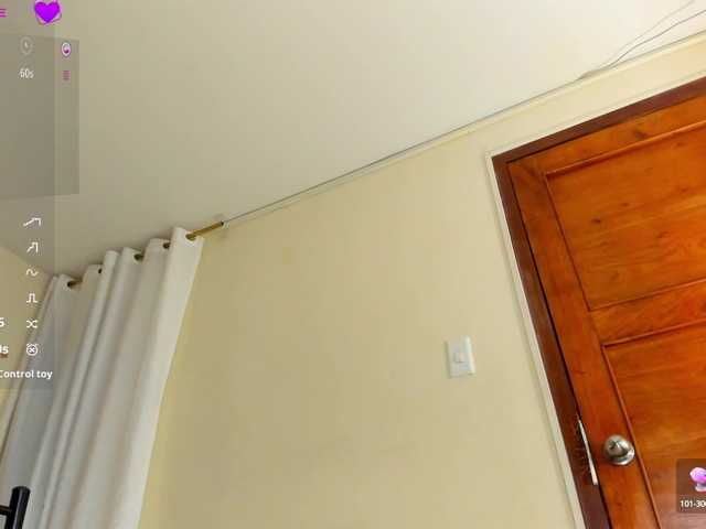 Live sex webcam photo for scarlethit #291719051