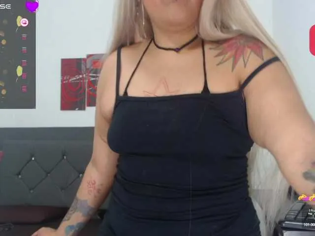 Live sex webcam photo for scarletstarh #290295149