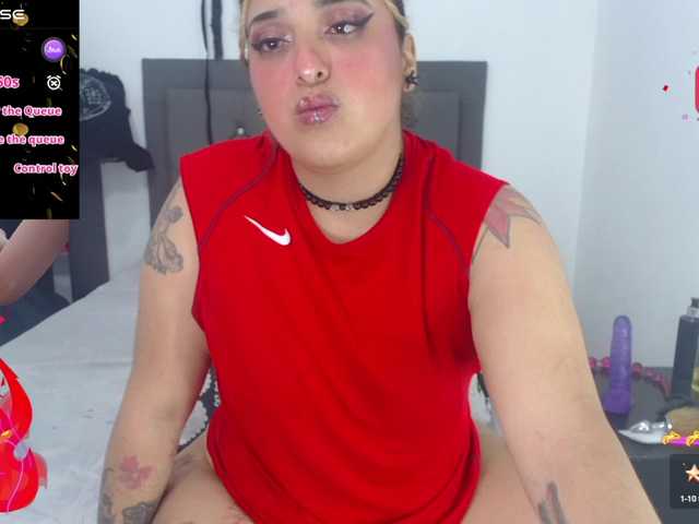 Live sex webcam photo for scarletstarh #290463956