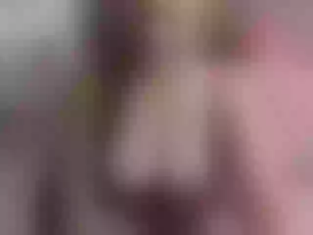 Live sex webcam photo for scarlett-de #272985327