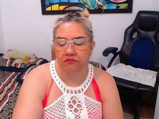 Live sex webcam photo for scarlett-dubois #278182588