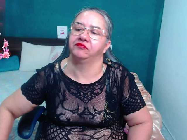 Live sex webcam photo for scarlett-dubois #290753581