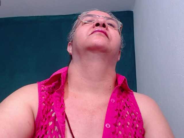 Live sex webcam photo for scarlett-dubois #291006641