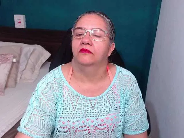 Live sex webcam photo for scarlett-dubois #291115157