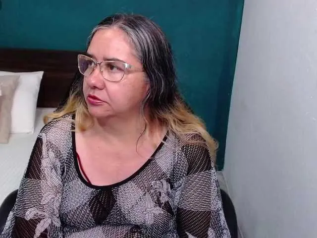 Live sex webcam photo for scarlett-dubois #291729719