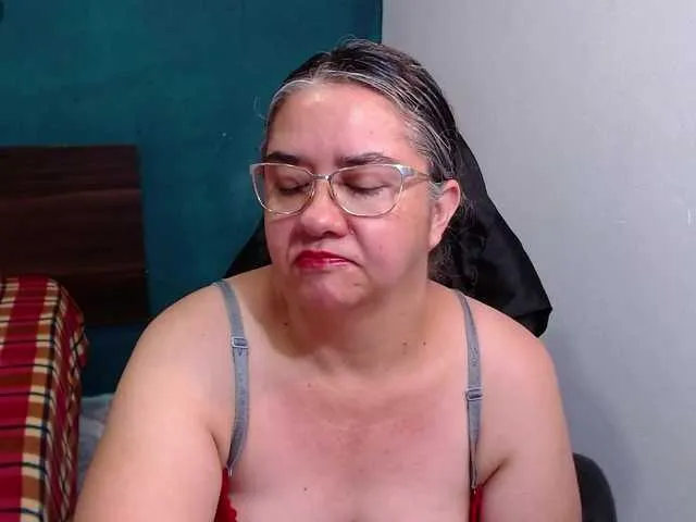 Live sex webcam photo for scarlett-dubois #291821310