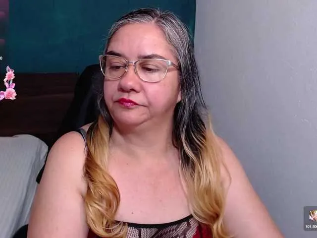 Live sex webcam photo for scarlett-dubois #291903562