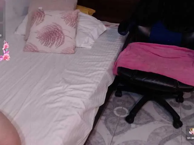 Live sex webcam photo for scarlett-dubois #291959479