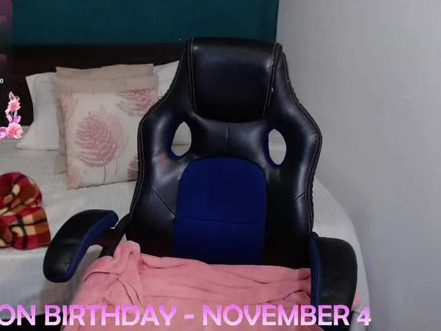 Live sex webcam photo for scarlett-dubois #292186676