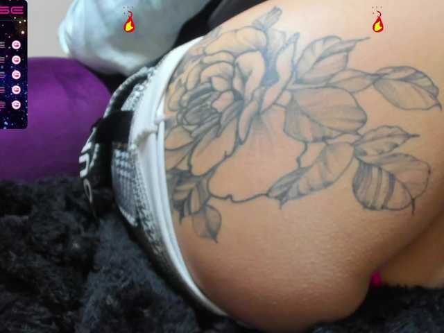 Live sex webcam photo for scarlett-taylor #275579458