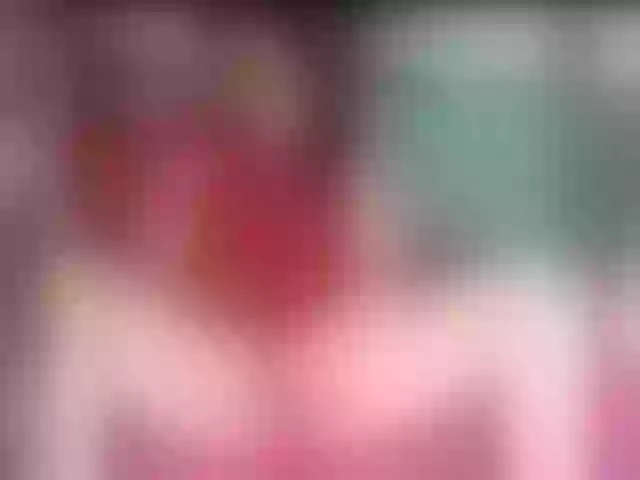 Live sex webcam photo for scarlett40 #291885417
