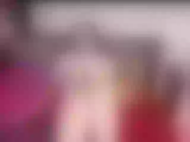 Live sex webcam photo for scarlett40 #292054888