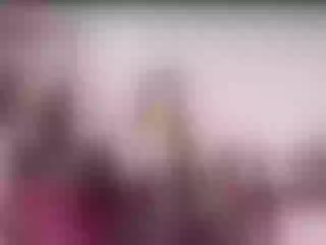 Live sex webcam photo for scarlett40 #292088184