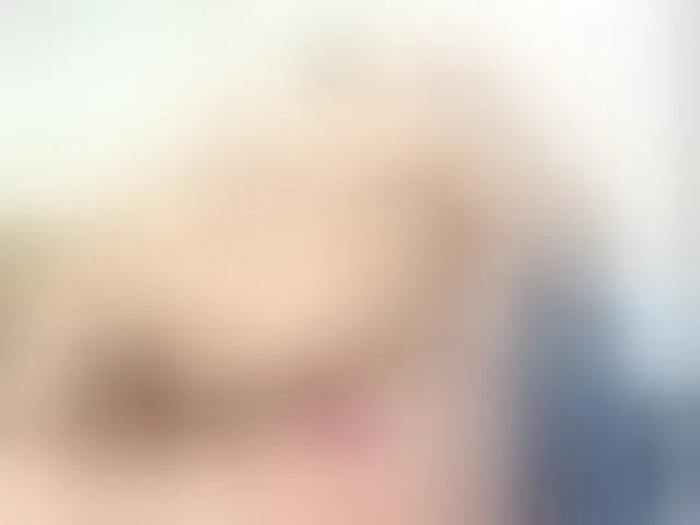 Live sex webcam photo for scarlettdirty #273357409