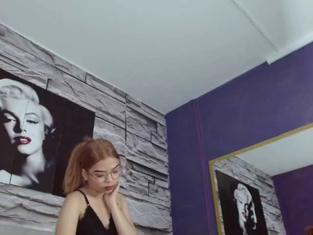 Live sex webcam photo for scarlettxxx1 #271996804