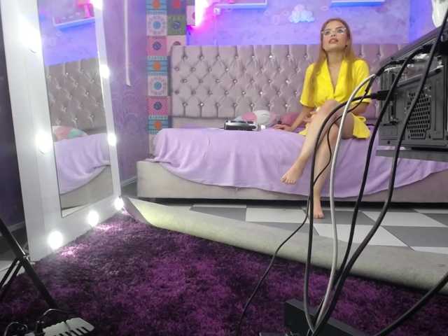 Live sex webcam photo for scarlettxxx1 #272201109