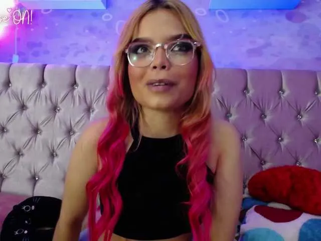 Live sex webcam photo for scarlettxxx1 #272652436