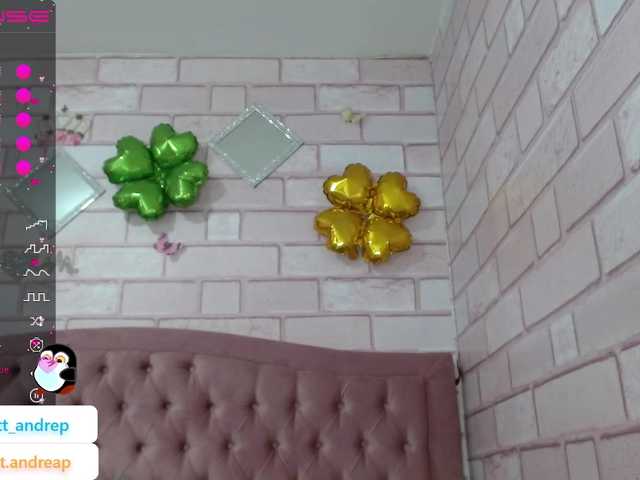 Live sex webcam photo for scarlettxxx1 #273667429