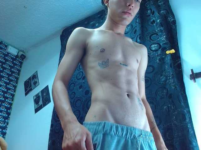 Live sex webcam photo for scott-dark #277280338