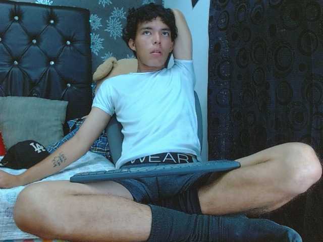 Live sex webcam photo for scott-dark #277336177