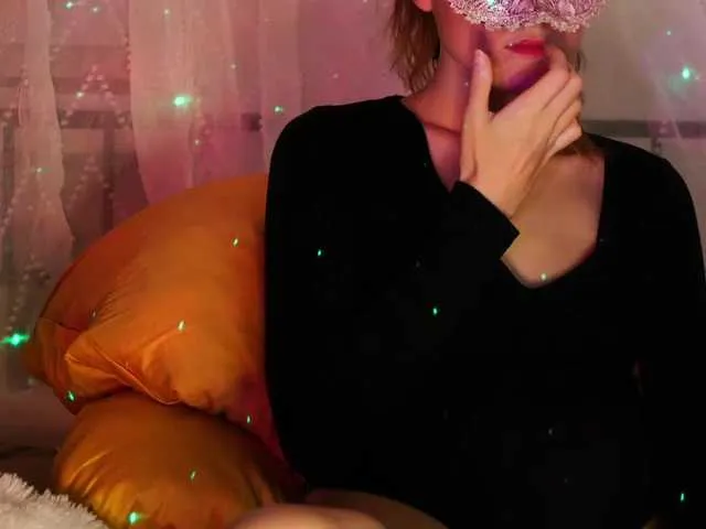 Live sex webcam photo for secretanni #277155306