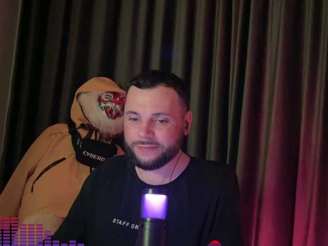 Live sex webcam photo for secretking #292077625