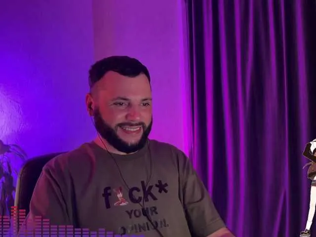 Live sex webcam photo for secretking #292217019