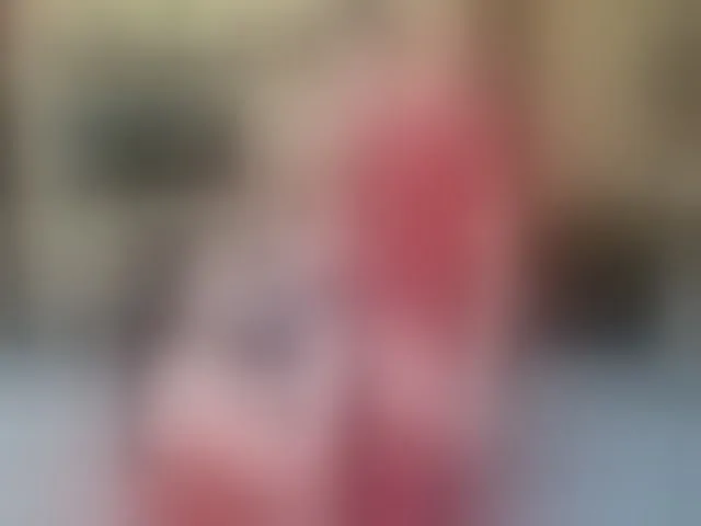 Live sex webcam photo for secretroomies-1 #293558046