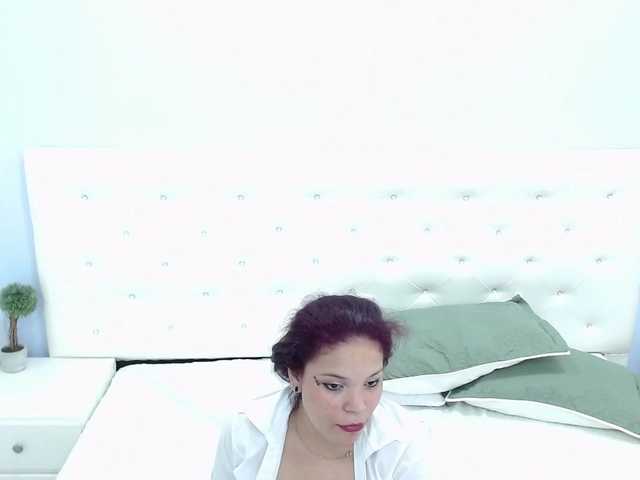 Live sex webcam photo for sedeya-taylor #272337022