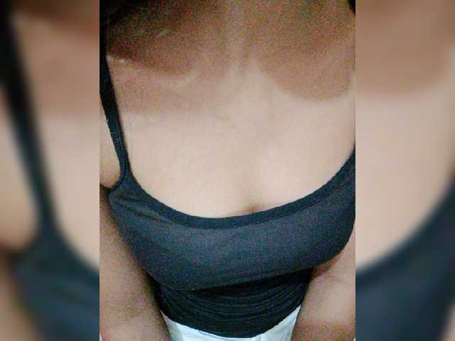 Live sex webcam photo for seductive-cum #272280426