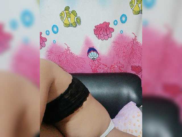 Live sex webcam photo for seductive-cum #272999138