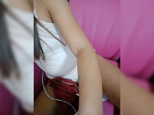 Live sex webcam photo for seductive-cum #273105346