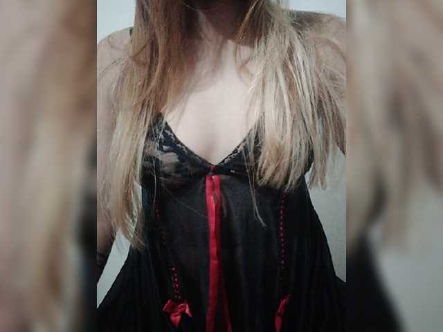 Live sex webcam photo for seductive-cum #275718356