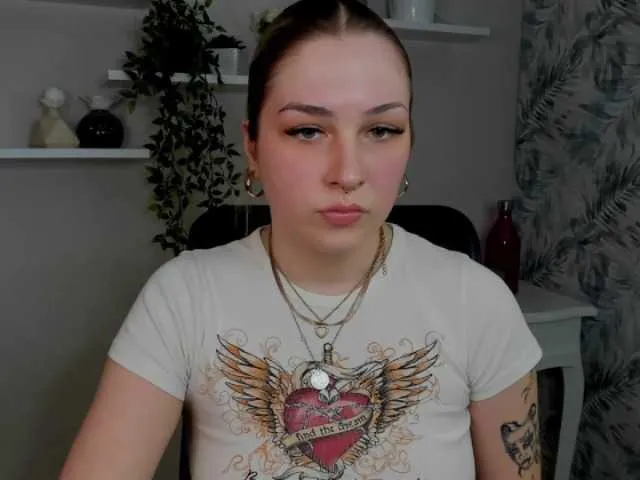Live sex webcam photo for selenaxLOVE #290647191