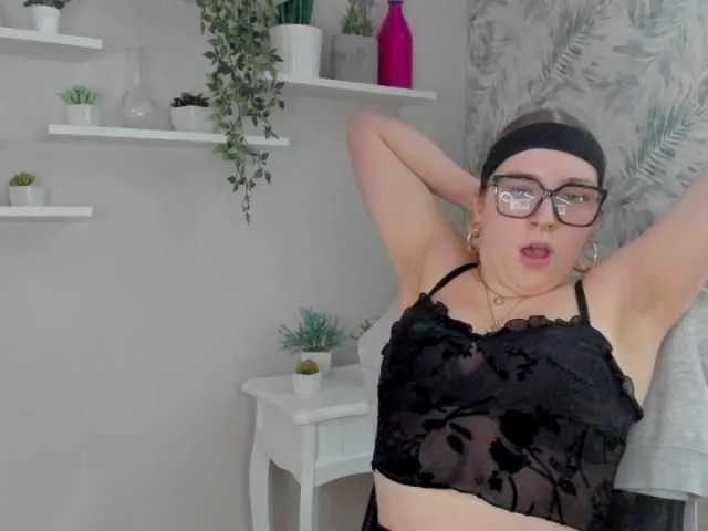 Live sex webcam photo for selenaxLOVE #290764457