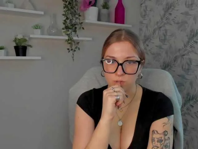 Live sex webcam photo for selenaxLOVE #290805647