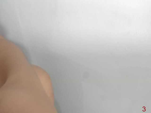 Live sex webcam photo for selina-thebigts #275579874