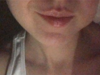 Live sex webcam photo for sensualkissss #170483922